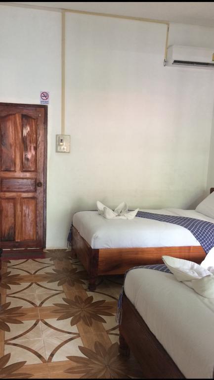 Phonemany Guesthouse Muang Pakbèng Eksteriør billede